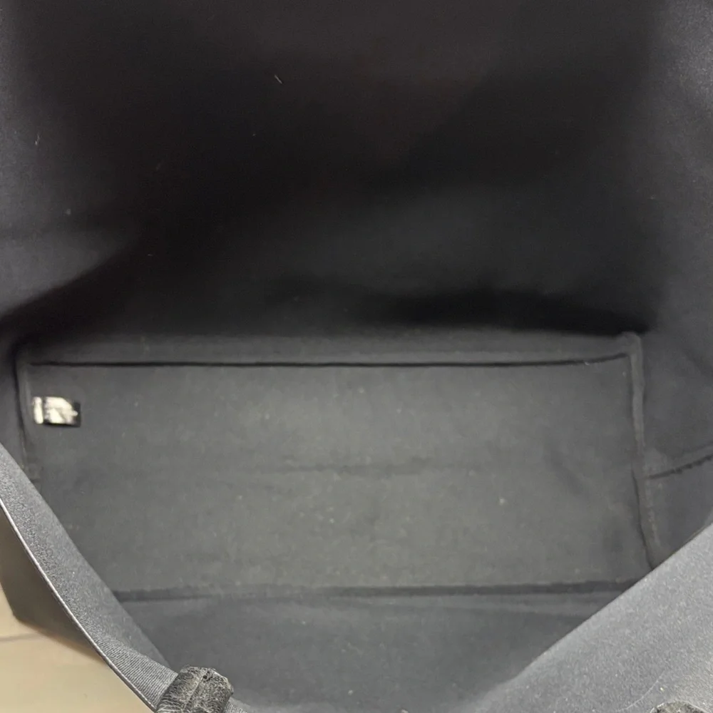 Victoria's Secret Large Black Faux Leather Tote Bag with Tassel Vegan - Picture 4 of 10
